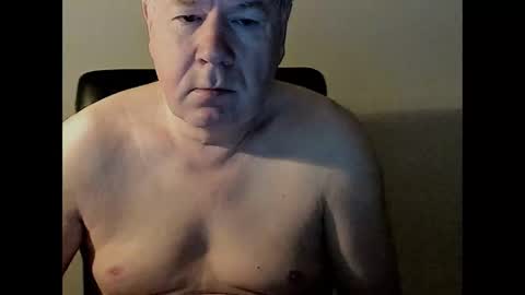 Snapshot of holgerhb53 chatting on 02-16-25, 03:47 Holger online show from 02-16-25, 03:47