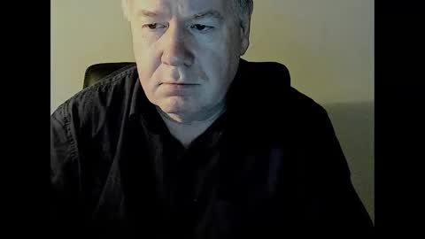 Snapshot of holgerhb53 chatting on 02-17-25, 03:53 Holger online show from 02-17-25, 03:53