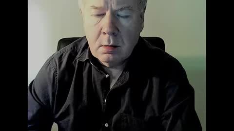 Snapshot of holgerhb53 chatting on 02-19-25, 09:50 Holger online show from 02-19-25, 09:50