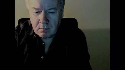 Snapshot of holgerhb53 chatting on 02-20-25, 03:19 Holger online show from 02-20-25, 03:19