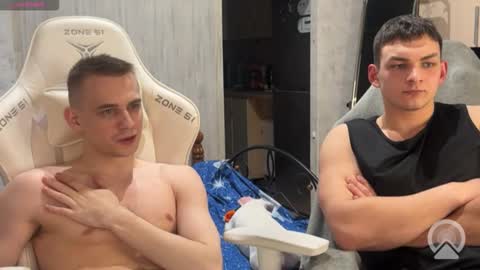 Snapshot of holiday_boys chatting on 02-03-26, 05:18 Extaz Athrey Howard online show from 02-03-26, 05:18