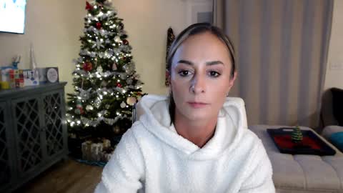 Holi Hurricane online show from 01-04-25, 03:40