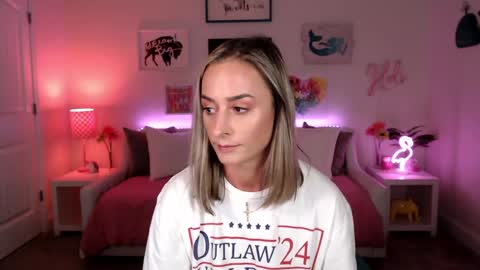 Holi Hurricane online show from 02-17-25, 05:14