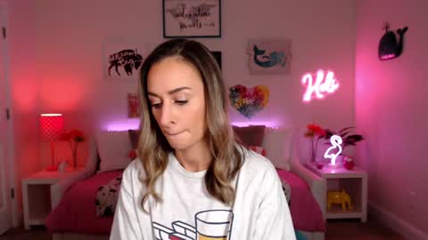 Holi Hurricane online show from 11-22-25, 04:33