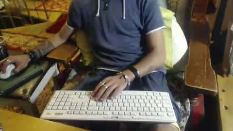 Hollio online show from 09-15-25, 10:32