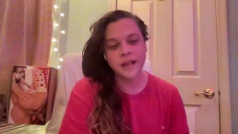 Snapshot of holly23hopefull chatting on 12-17-24, 03:17 Hollys Drive threw Side Of CB. online show from 12-17-24, 03:17