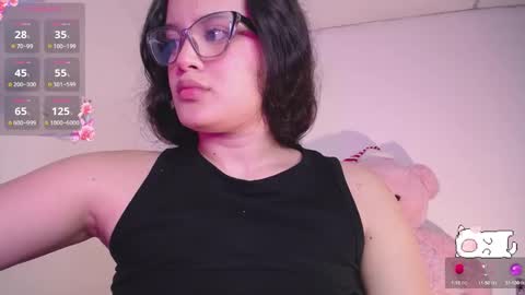 Snapshot of holly_16 chatting on 12-03-24, 12:46 holly_16 online show from 12-03-24, 12:46