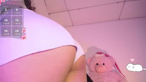 Snapshot of holly_16 chatting on 12-10-24, 02:27 holly_16 online show from 12-10-24, 02:27