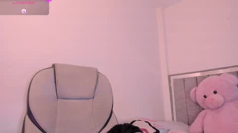 holly_16 online show from 03-17-26, 01:10