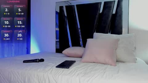 Mara online show from 03-24-26, 03:33