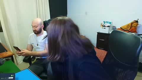 Holly and Honey online show from 12-03-24, 10:07