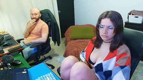 Holly and Honey online show from 12-08-24, 11:19