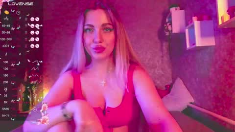 Snapshot of holly_molly8 chatting on 01-05-25, 09:14 holly_molly8 online show from 01-05-25, 09:14