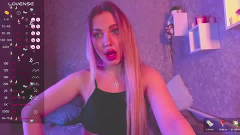 Snapshot of holly_molly8 chatting on 01-13-25, 09:09 holly_molly8 online show from 01-13-25, 09:09