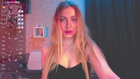 Snapshot of holly_molly8 chatting on 01-16-25, 02:51 holly_molly8 online show from 01-16-25, 02:51
