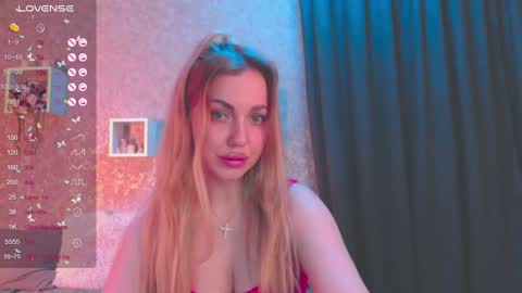 Snapshot of holly_molly8 chatting on 01-22-25, 05:49 holly_molly8 online show from 01-22-25, 05:49