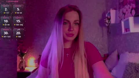 Snapshot of holly_molly8 chatting on 02-25-25, 07:58 holly_molly8 online show from 02-25-25, 07:58