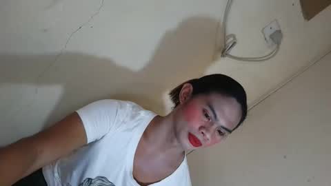 Snapshot of holly_sugar20 chatting on 12-16-25, 05:56 Mika Duhay Velat online show from 12-16-25, 05:56