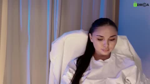 hollyextra online show from 02-08-25, 11:55