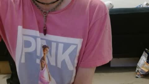 Holly Hawkes online show from 01-16-25, 10:12