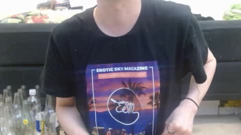 Holly Hawkes online show from 02-11-25, 10:28