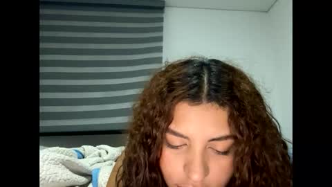 Snapshot of hollykoff chatting on 01-28-25, 07:11 space online show from 01-28-25, 07:11