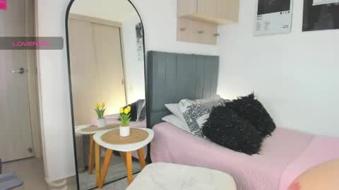  holly princess mermaid  online show from 04-07-26, 03:07