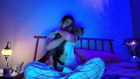 hollyshit_ online show from 09-18-25, 02:13