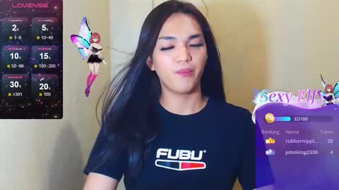 Snapshot of hollywoodbitch chatting on 01-19-26, 03:05 Isabella Marie online show from 01-19-26, 03:05