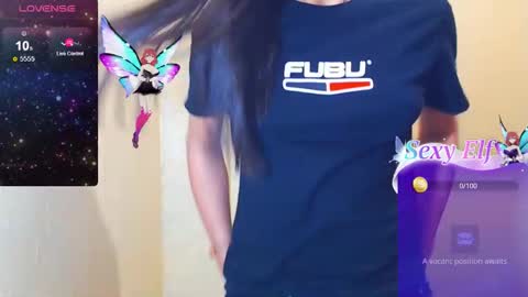 Snapshot of hollywoodbitch chatting on 02-07-26, 09:18 Isabella Marie online show from 02-07-26, 09:18