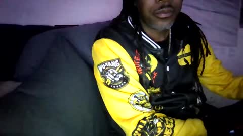 Snapshot of hollywoodbobby chatting on 02-16-26, 01:24 hollywoodbobby online show from 02-16-26, 01:24