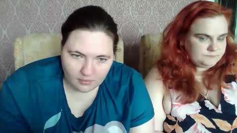 HollyXEva online show from 04-10-26, 09:36