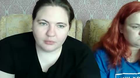 HollyXEva online show from 05-13-26, 10:56