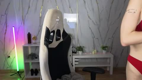 Polly online show from 07-27-26, 02:07