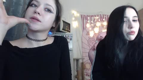 Snapshot of holy420loly chatting on 01-16-25, 07:10 Ho Lee Sheet online show from 01-16-25, 07:10