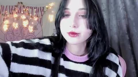 Snapshot of holy420loly chatting on 10-27-25, 06:56 Ho Lee Sheet online show from 10-27-25, 06:56