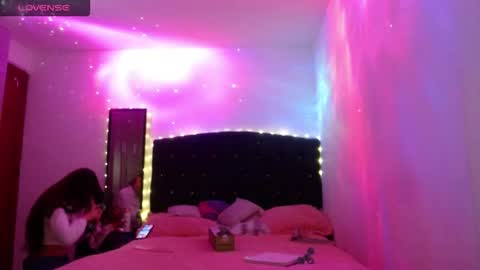 Juli online show from 10-19-25, 02:45