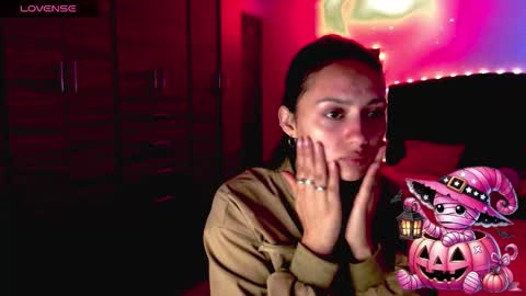 Juli online show from 10-24-25, 01:35