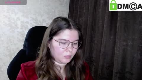 Snapshot of holy_michela chatting on 02-11-26, 05:18 Welcome guys Pleasure to see you all here My name is MichaelaTip menu is active Private is open online show from 02-11-26, 05:18