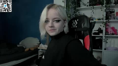 holy_mistresss online show from 11-30-25, 09:35