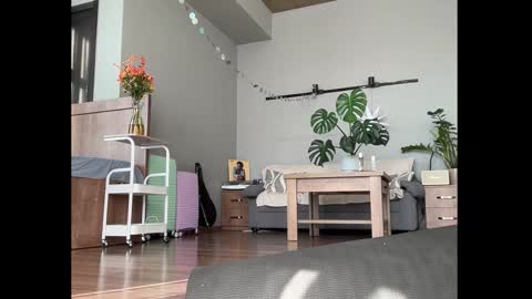 dori not holy get my tg channel with link from description under last photo online show from 11-18-25, 11:36