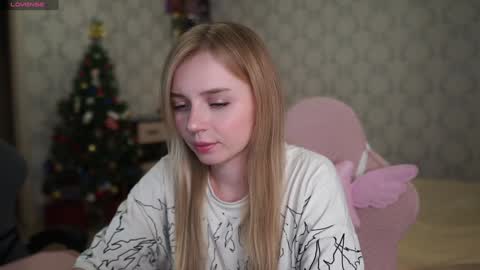 Snapshot of holydumplings chatting on 12-03-24, 03:33 Taiga online show from 12-03-24, 03:33