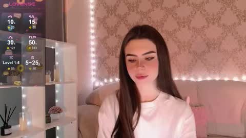 Mia online show from 11-24-25, 03:06