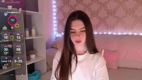 Mia online show from 03-13-26, 03:46