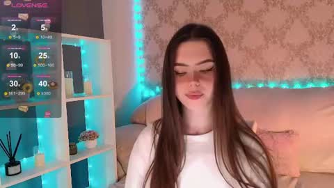 Snapshot of holymiax chatting on 06-11-26, 03:37 Mia online show from 06-11-26, 03:37