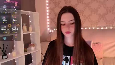 Snapshot of holymiax chatting on 06-19-26, 04:06 Mia online show from 06-19-26, 04:06