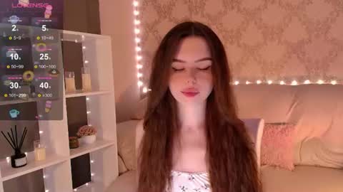 Snapshot of holymiax chatting on 07-20-26, 03:43 Mia online show from 07-20-26, 03:43