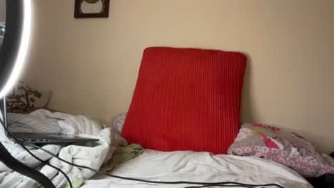 Snapshot of hombresalvatge chatting on 06-14-26, 05:42 Jaig online show from 06-14-26, 05:42