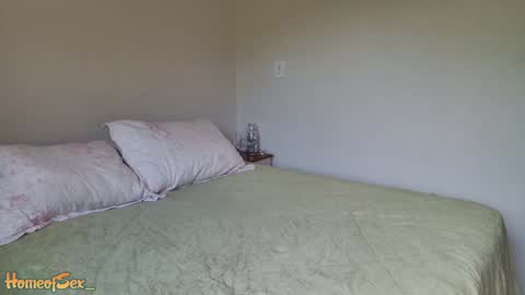 Snapshot of homeofsex_ chatting on 02-10-26, 11:47 Jack and Sally online show from 02-10-26, 11:47