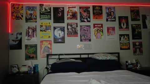 Honey online show from 09-17-25, 07:37